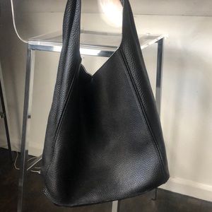 Aritzia Auxiliary Silo Hobo Bag